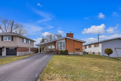 9 Simeon St, Prince Edward County - Picton Ward image-0-1