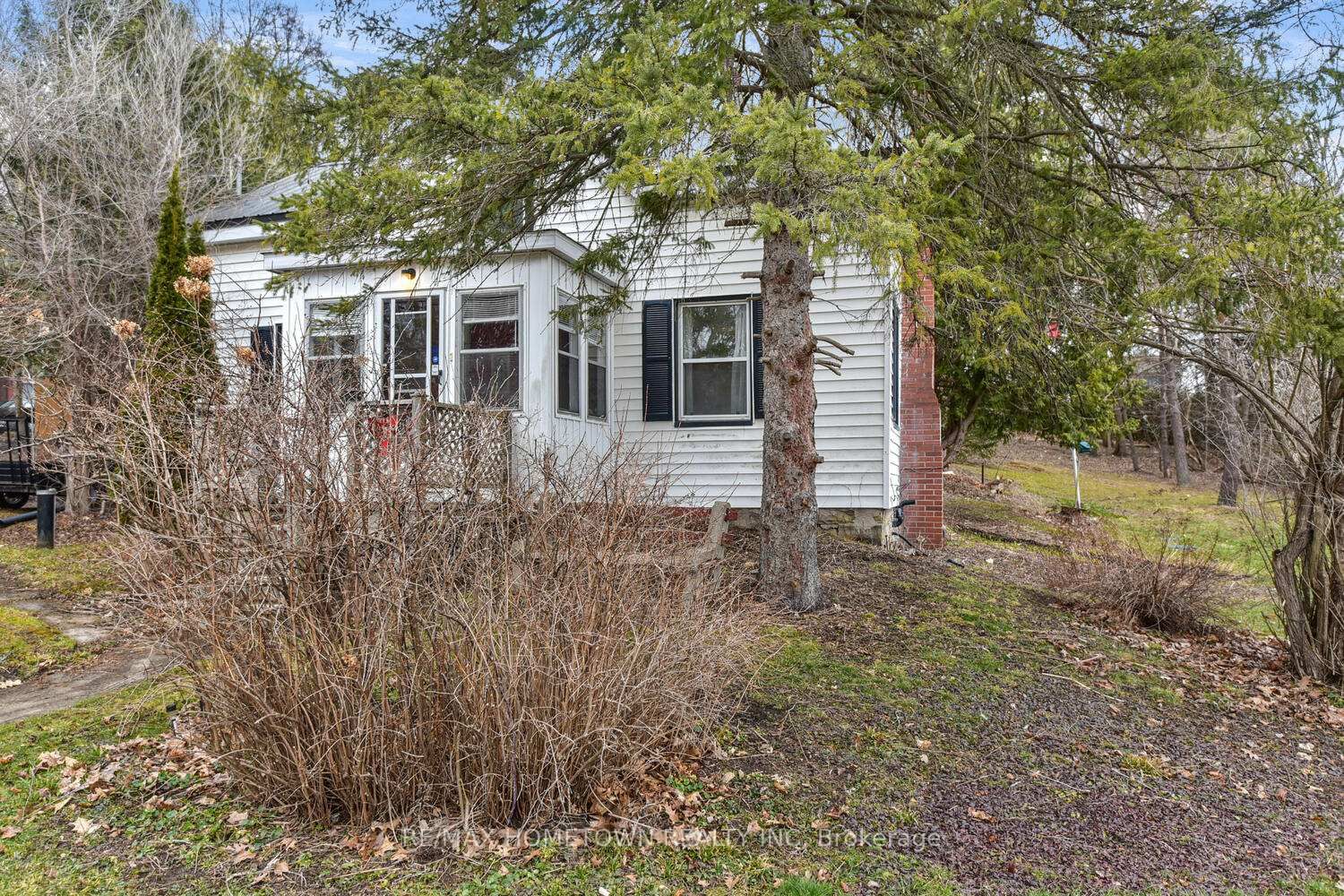 Listing Image 3