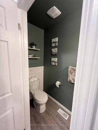 18 West Mill St, North Dumfries -  image-0-1
