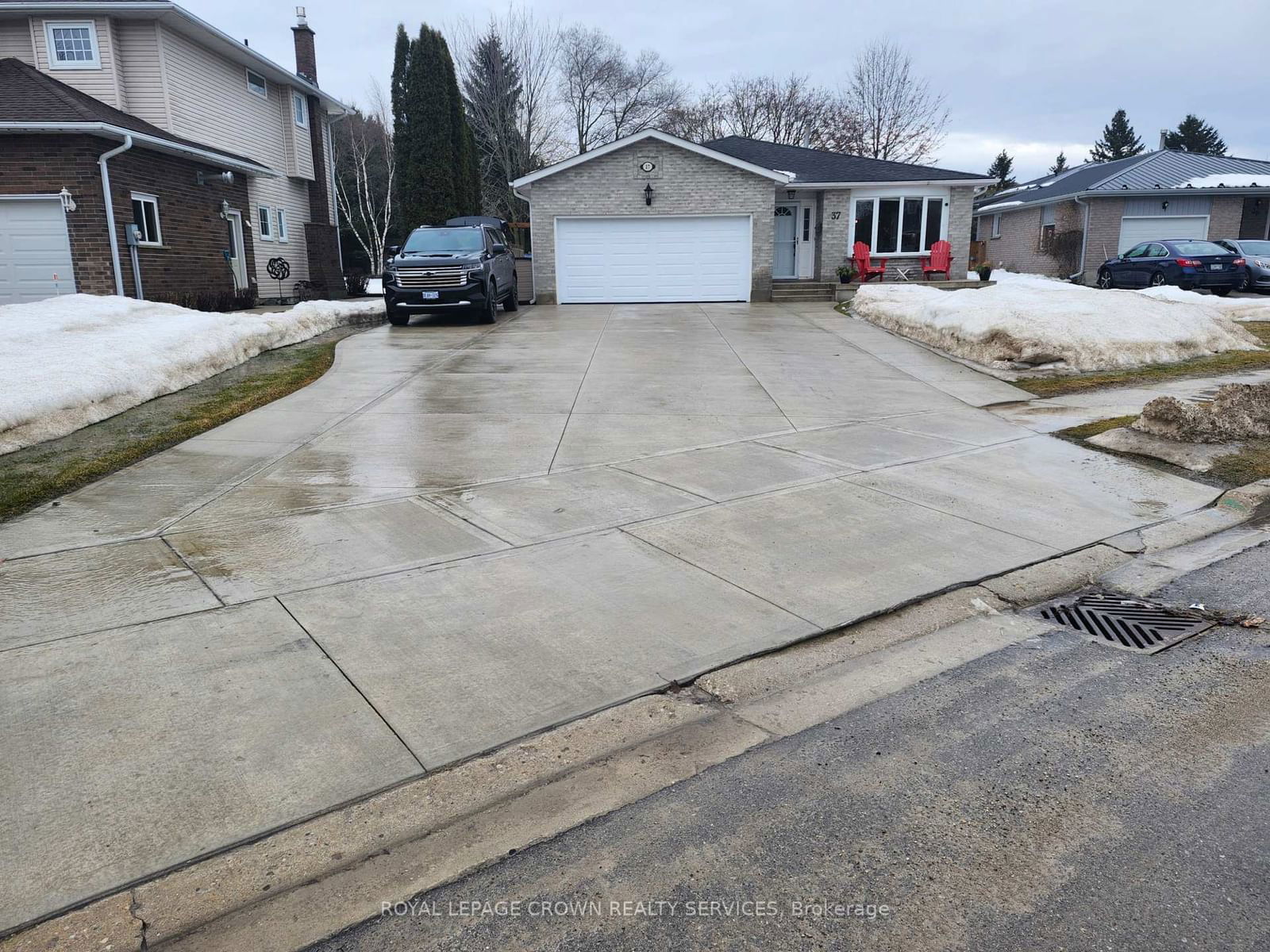 Detached House sold at 37 Edward Street, Mapleton, Rural Mapleton, N0G 1P0 - MLS: X12046659