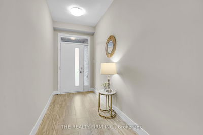 2136 Meadowgate Blvd, London South - South U image-0-3