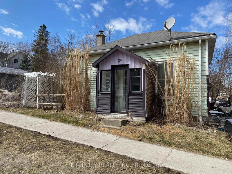 120 Second Ave E, Shelburne, L9V 3A7 | Image 2