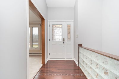 1080 Perth Rd, Smiths Falls - Beckwith Twp image-0-4