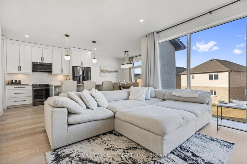 2884 DOYLE Dr, London South, N6M 0G7 | Image 3