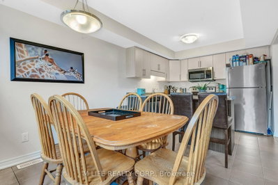 25 DAMUDE Avenue — more photos