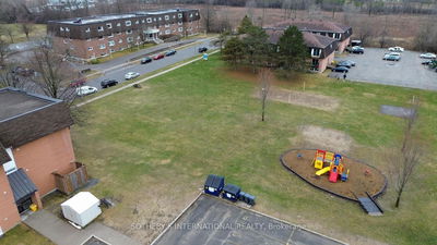 Unit 302 — 810 Kyle Crt, Brockville - Brockville image-0-1