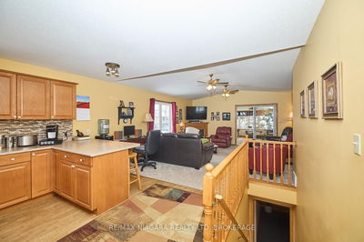 327 Thornwood Ave, Fort Erie - Ridgeway image-0-3