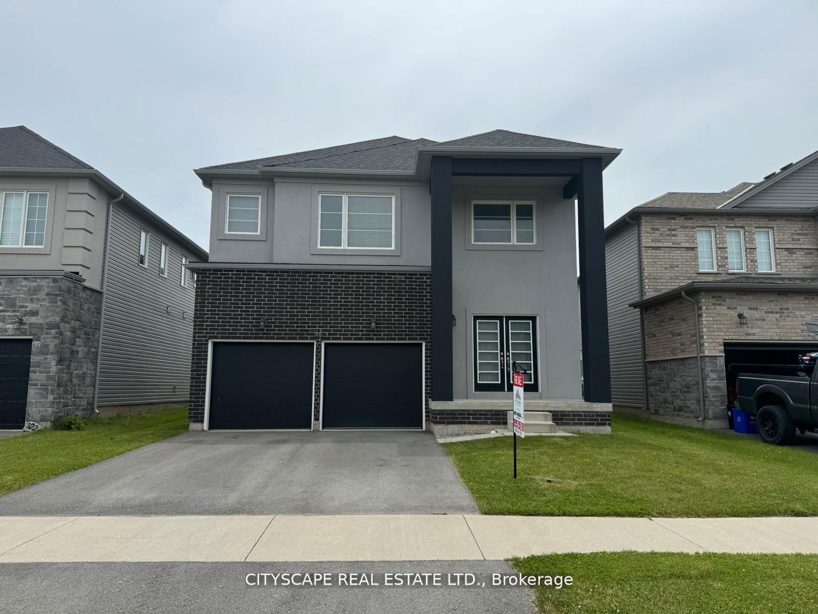 Detached House sold at 94 McCabe Avenue, Welland, Lincoln/Crowland, L3B 0H5 - MLS: X12050100