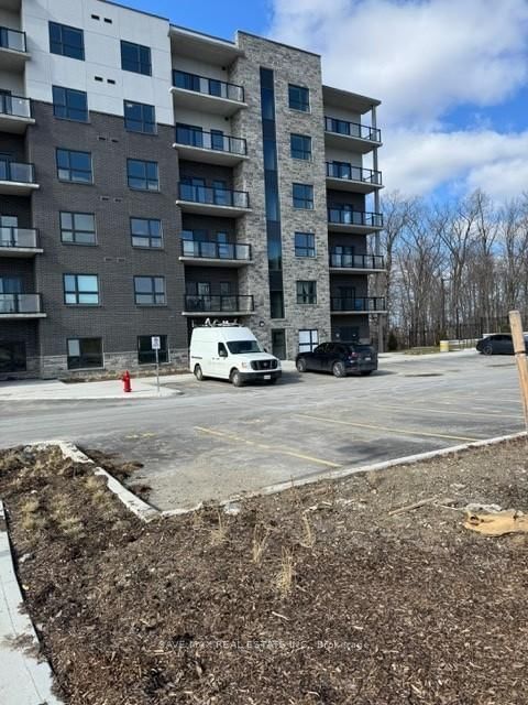 607 - 1000 Lackner Pl, Kitchener, N2A 0L9 | Image 2