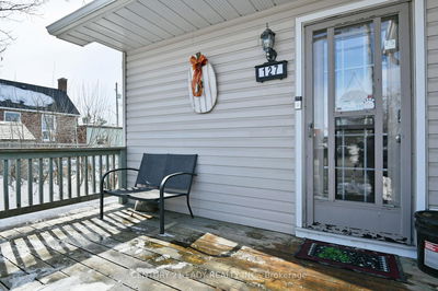 127 Cameron Ave, Renfrew - Renfrew image-0-2
