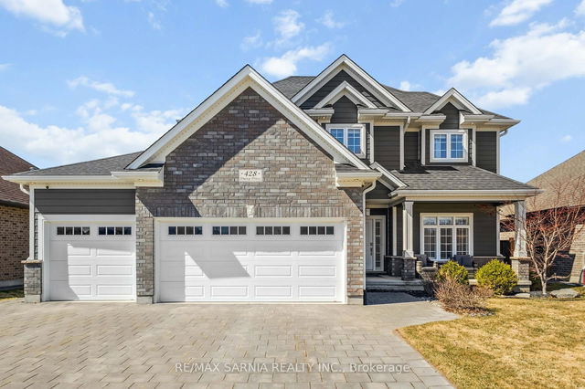 428 DARCY Drive
