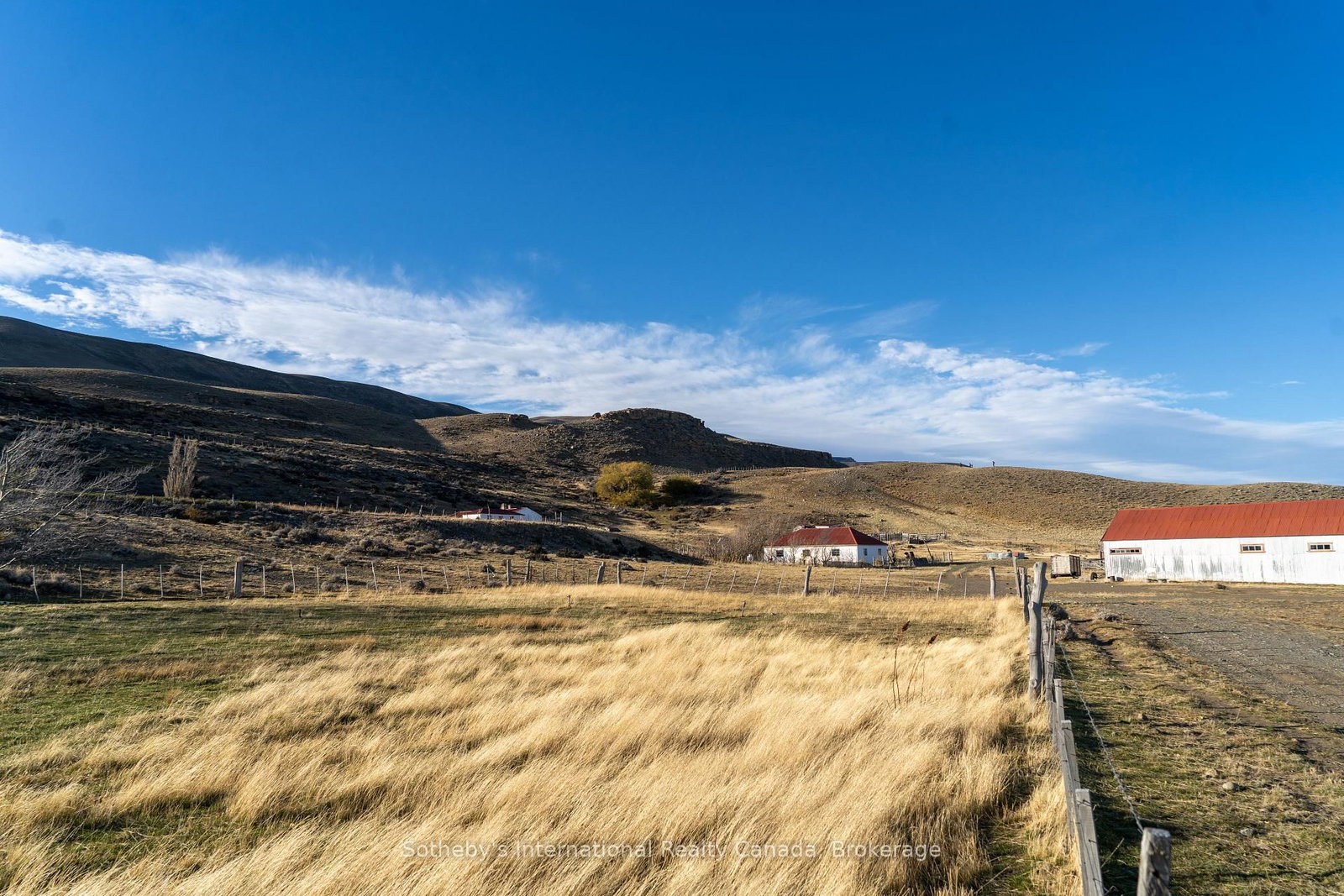 * Estancia Punta del Lago * • Out of Area photo 11