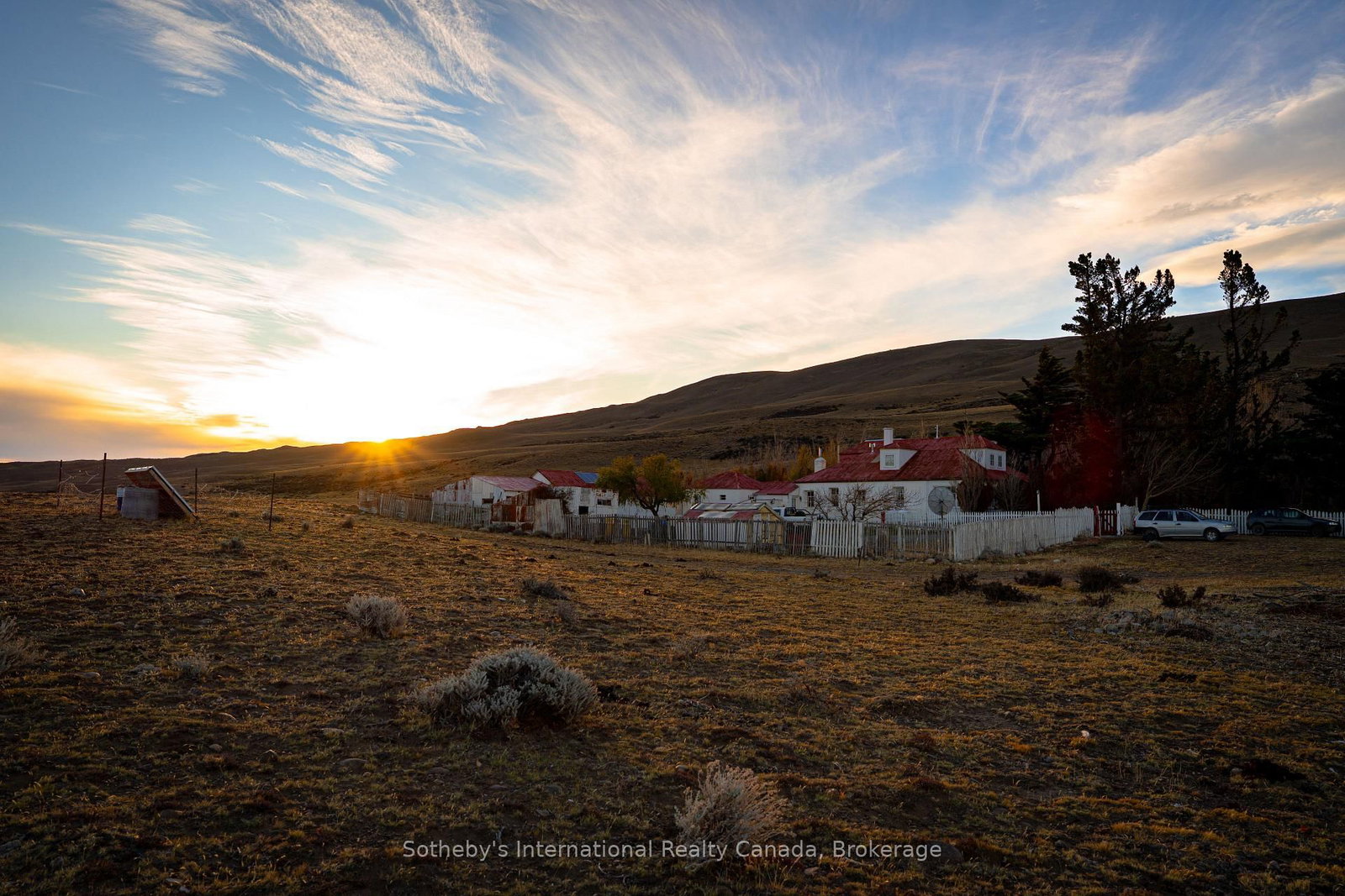 * Estancia Punta del Lago * • Out of Area photo 21