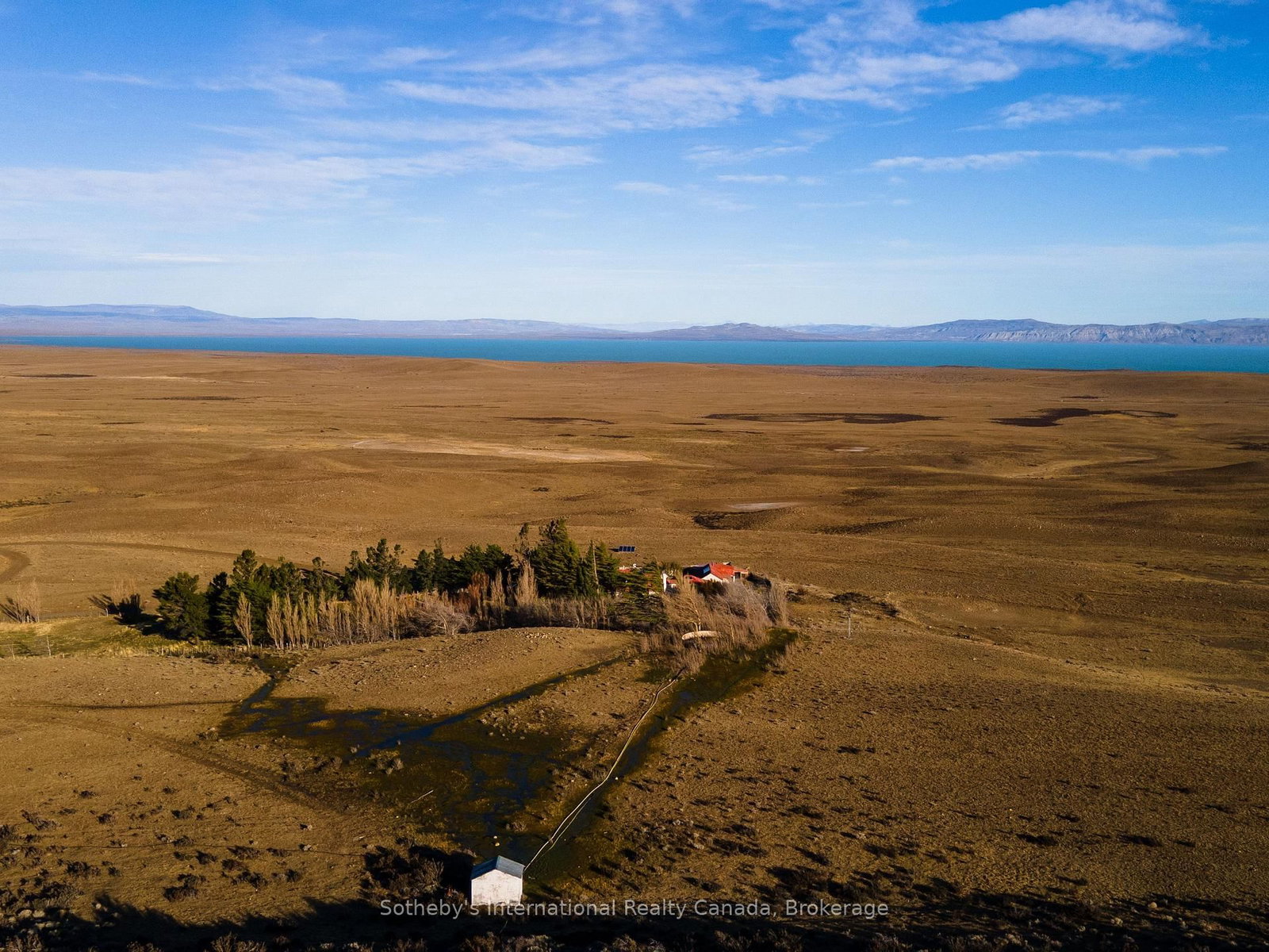 * Estancia Punta del Lago * • Out of Area photo 22