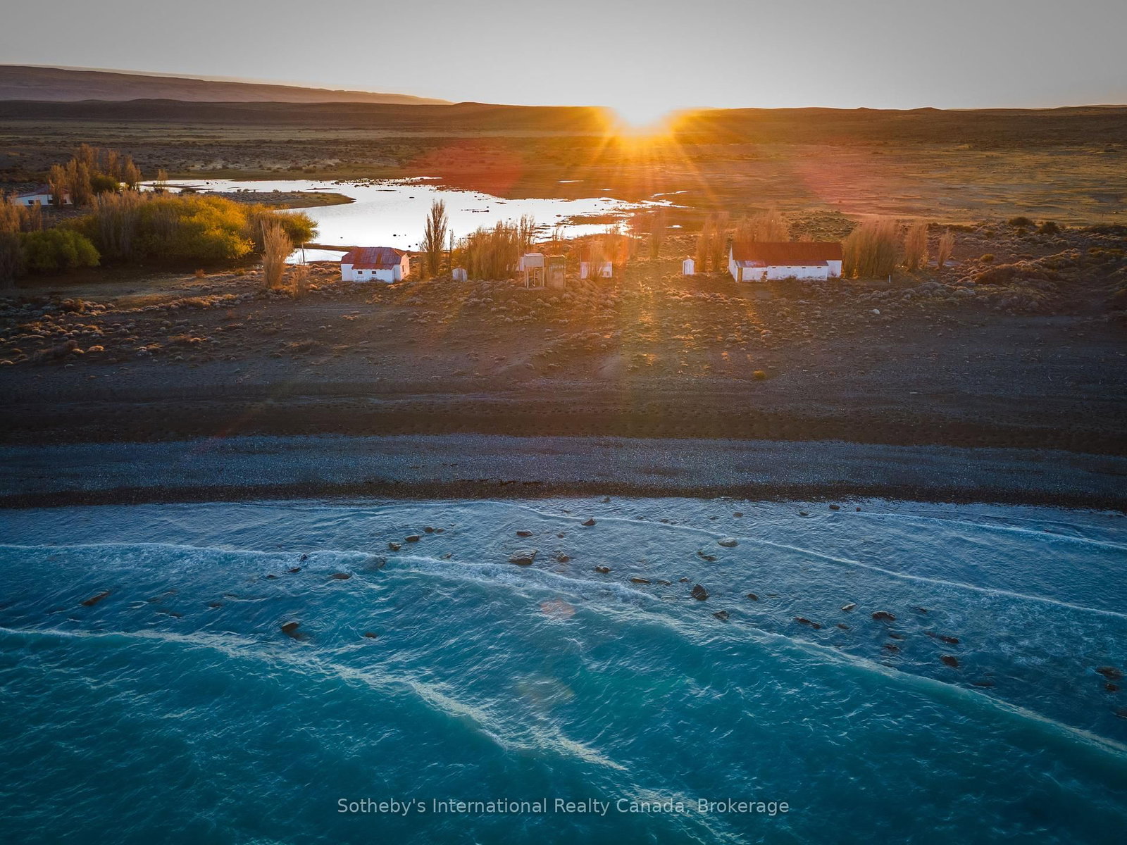 * Estancia Punta del Lago * • Out of Area photo 9