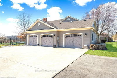 915 Queenston Rd, Niagara-on-the-Lake - St. Davids image-0-1