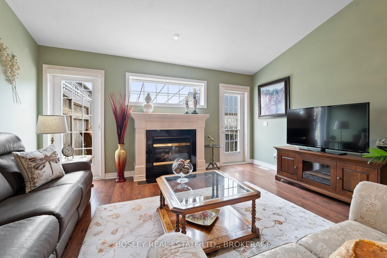 Listing Image 12