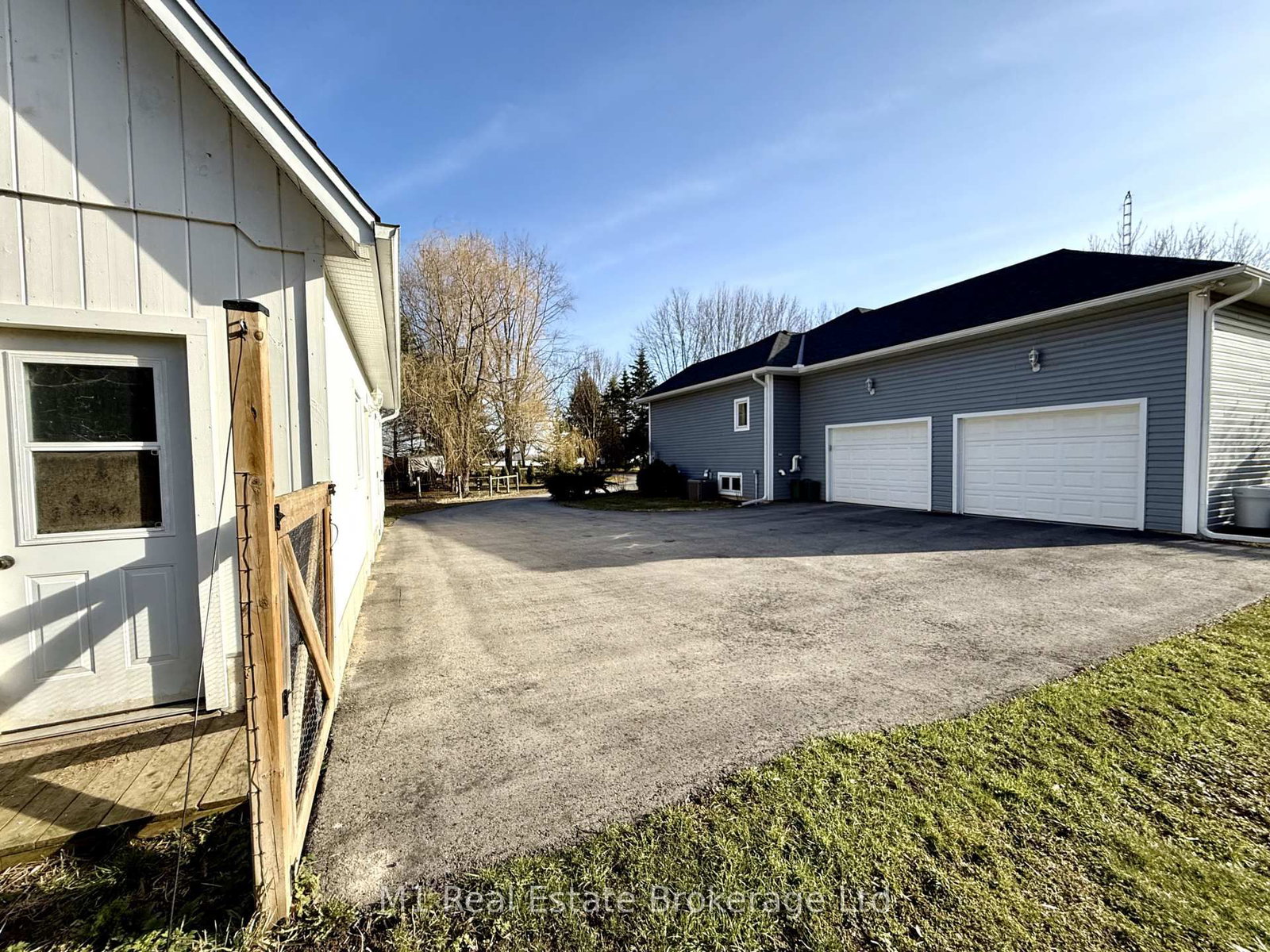 Listing Image 43