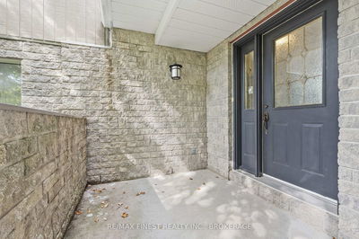 1835 HITCHCOCK Dr, Inverary - Frontenac South image-0-3