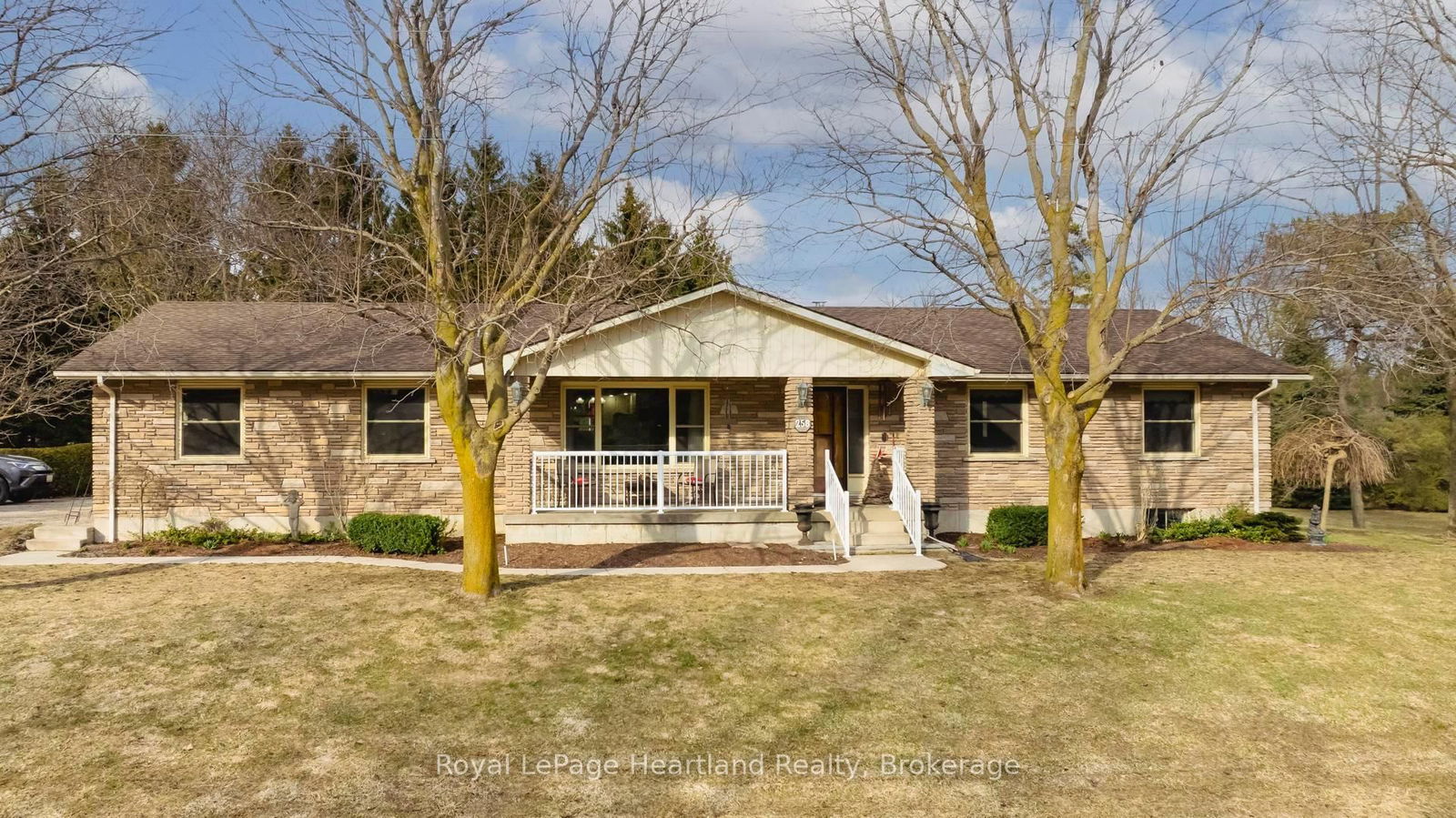 Detached House for sale at 258 Trueman Street, Central Huron, Hullett, N0M 2H0 - MLS: X12052896