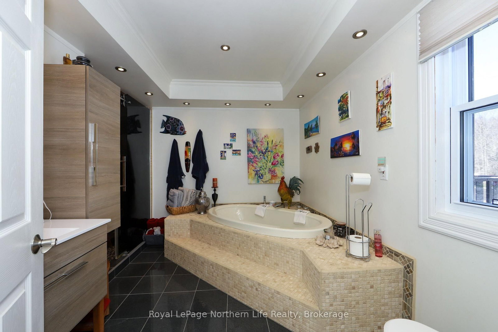 33 WHITE BEAR Court - Photo 9