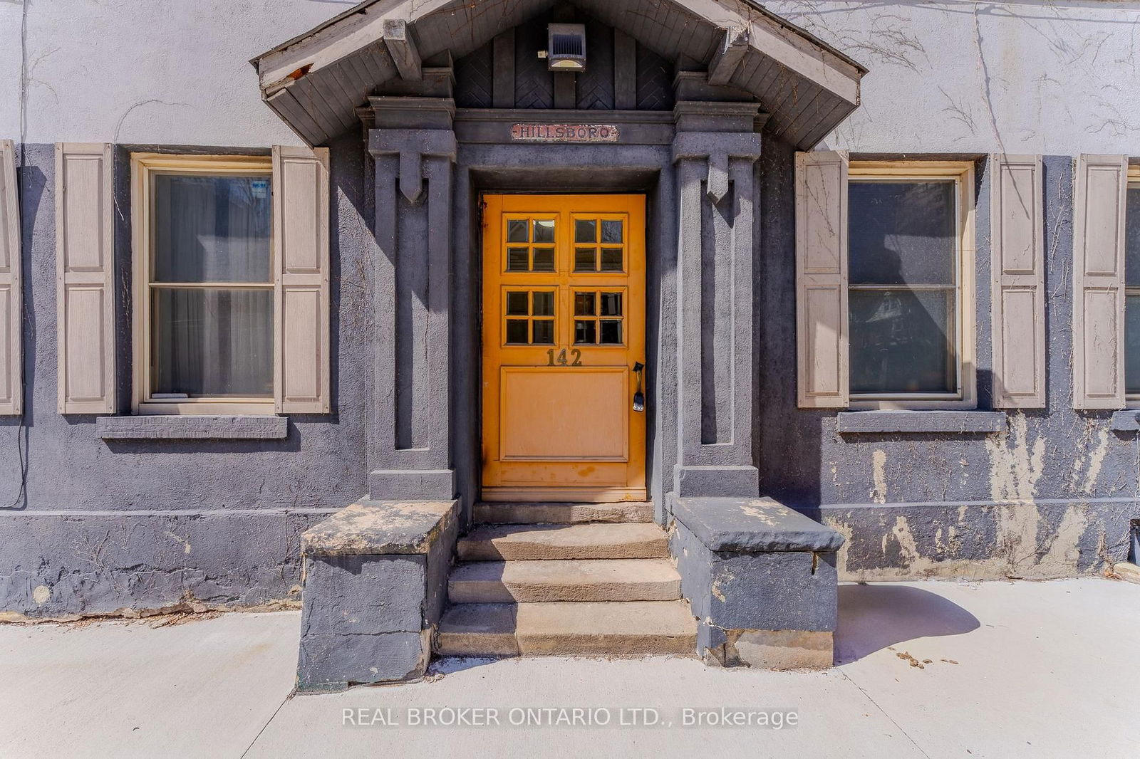 Semi-Detached House leased at 8-142 Caroline Street, Hamilton, Durand, L8P 3K9 - MLS: X12053121