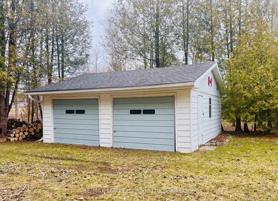 304 Maple St, Huron-Kinloss - Huron-Kinloss image-0-2
