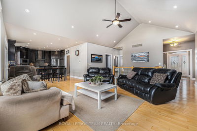 672 Country St, Almonte - Mississippi Mills (Ramsay) Twp image-0-4