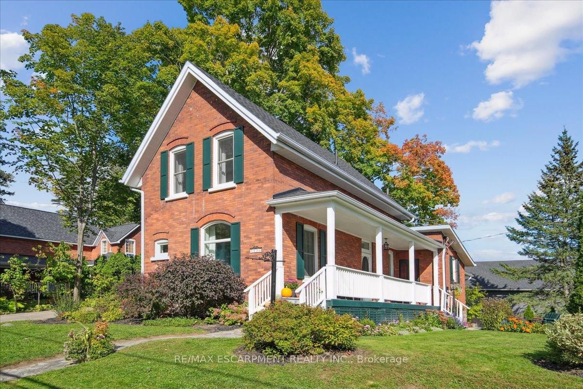Detached House sold at 53 Kimberley Avenue, Bracebridge, Macaulay, P1L 2A3 - MLS: X12053508