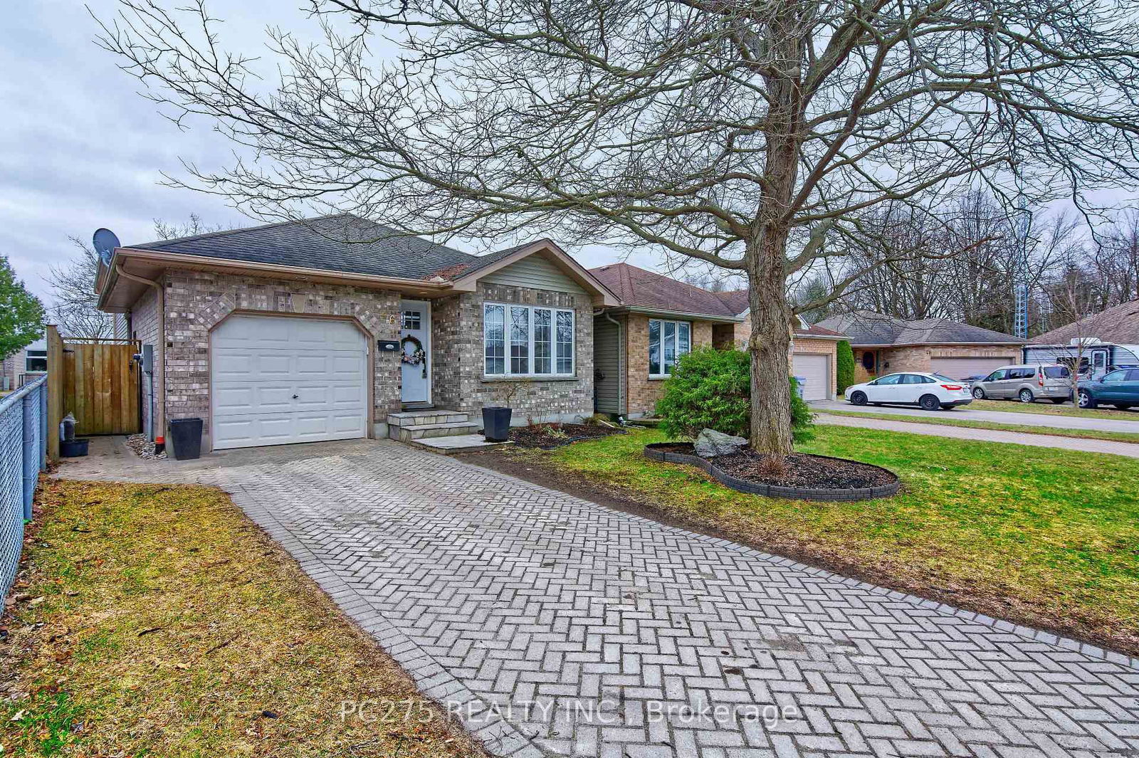 Detached House sold at 46 Dell Drive, Strathroy-Caradoc, SW, N7G 4B6 - MLS: X12053815