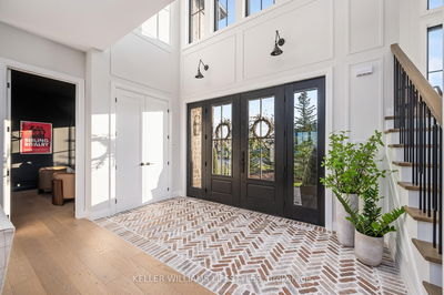 Unit 202 — 9861 Glendon Dr, Middlesex Centre - Rural Middlesex Centre image-0-2