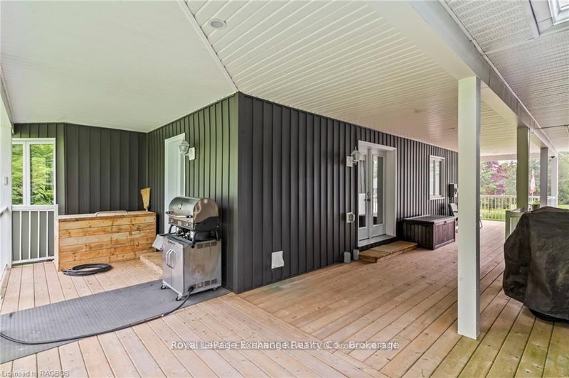 615 Cayuga Cres, Huron-Kinloss, N2Z 2X3 | Image 3