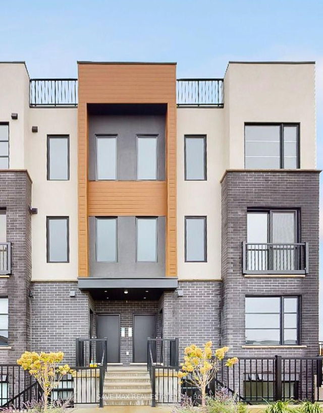 207 - 3900 SAVOY Street