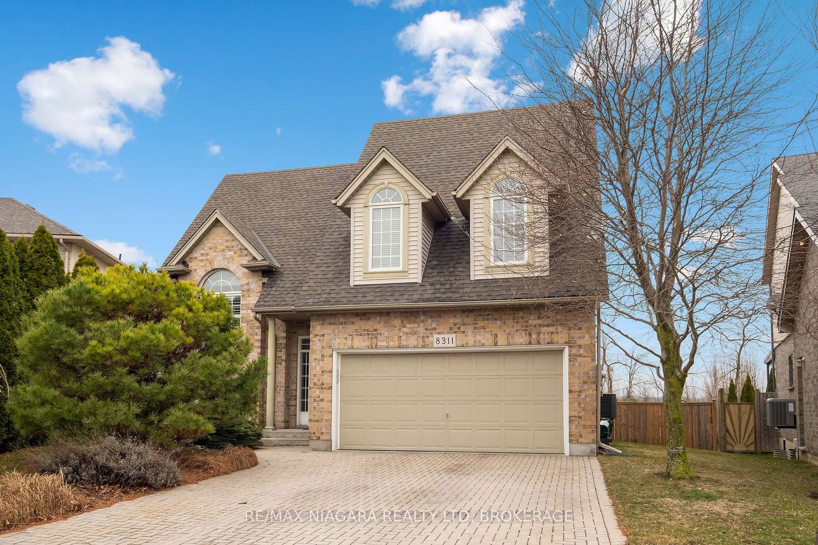 Detached House for sale at 8311 VEGTER Court, Niagara Falls, Beaverdams, L2H 3M1 - MLS: X12054413