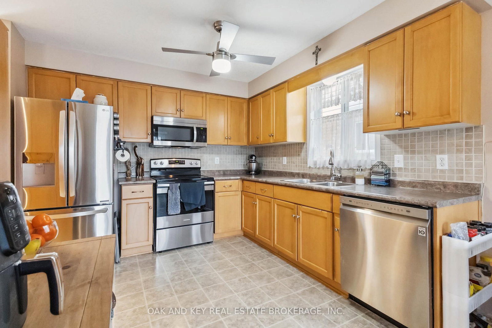 Listing Image 21