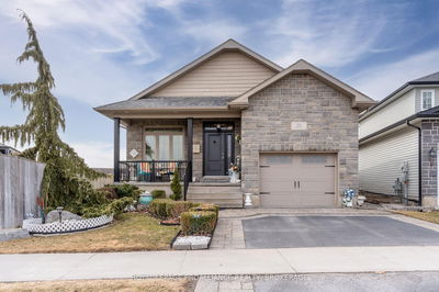 102 Blakely St, Loyalist - Amherstview