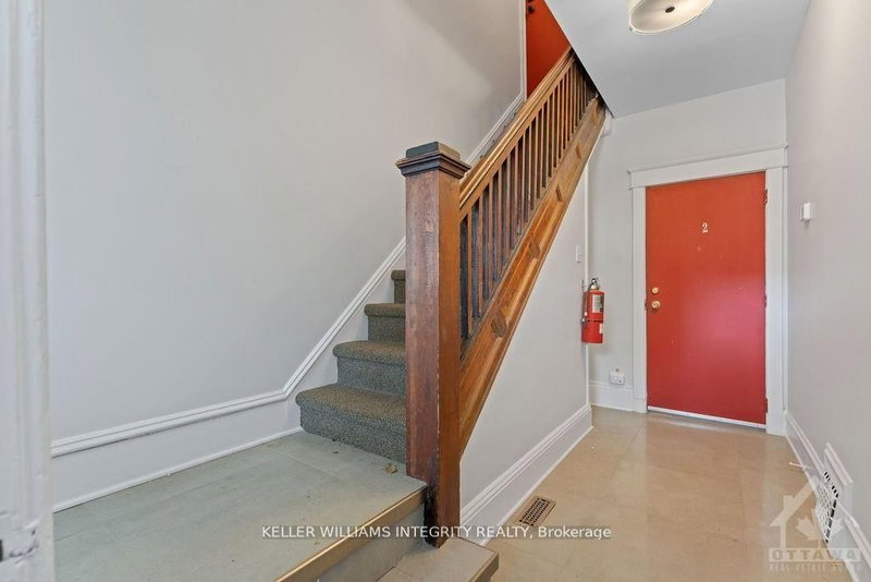 60 Clarey Ave, Ottawa, K1S 2R7 | Image 2