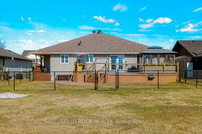 9 Grove St, South Dundas - Iroquois image-0-1