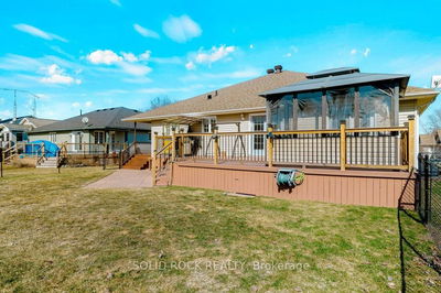 9 Grove St, South Dundas - Iroquois image-0-3