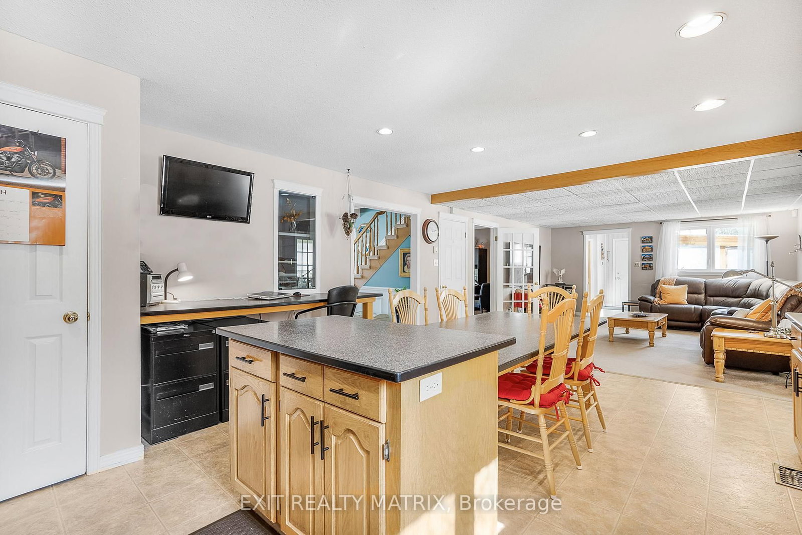 Listing Image 16