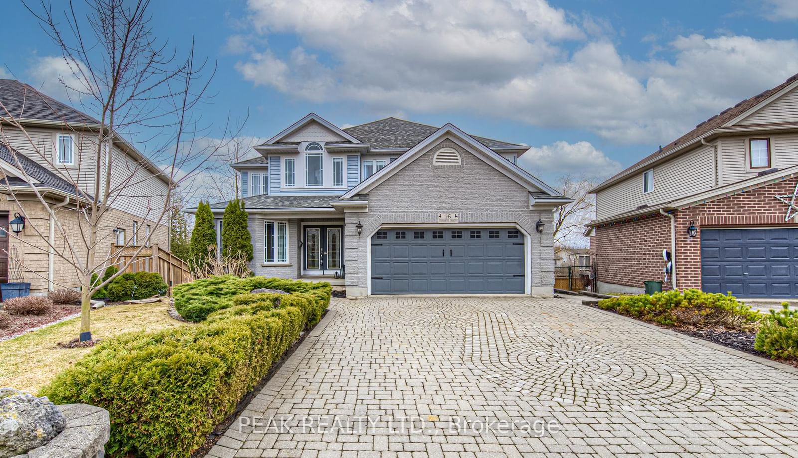 Detached House for sale at 16 Stiefelmeyer Crescent, Wilmot, N3A 2L1 - MLS: X12054938