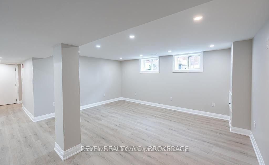 Detached House for lease at LOWER-33 Callie Road, Hamilton, Hill Park, L9A 1Z8 - MLS: X12055289
