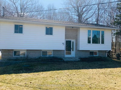 46 Maple Golf Cres, Northern Bruce Peninsula - Northern Bruce Peninsula image-0-1