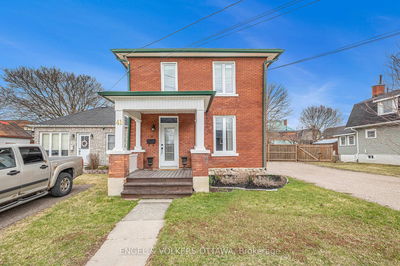 41 Bonnechere St, Renfrew - Renfrew