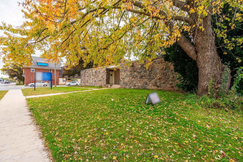 4213/4207 Drummond Rd, Niagara Falls, L2E 6C2 | Image 2