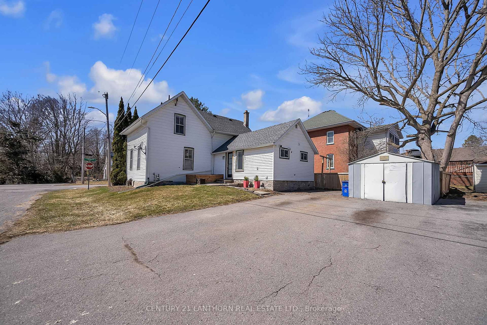 Listing Image 3