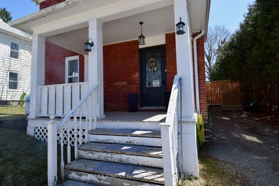 36 William St, Rideau Lakes - Rideau Lakes (Bastard) Twp image-0-1