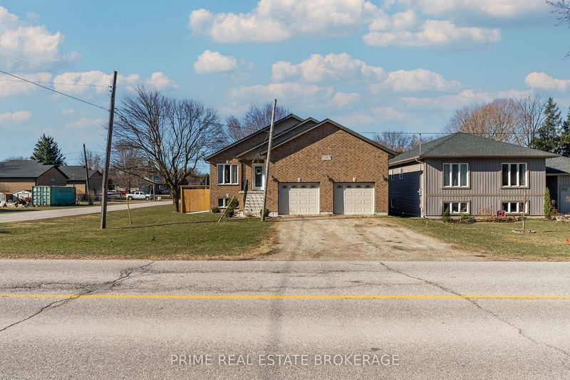 631 Main St, Chatham-Kent - Bothwell image-0-0