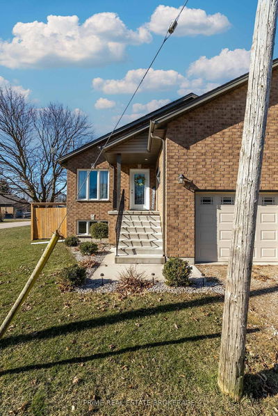 631 Main St, Chatham-Kent - Bothwell image-0-3