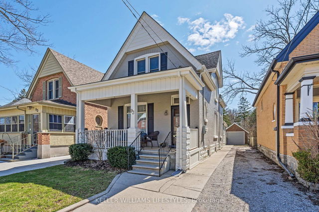 93 Tecumseh Avenue E